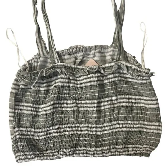 Kiwi & Punch. Adjustable striped top. Looks fresh and stylish. Size M. - Picture 6 of 7